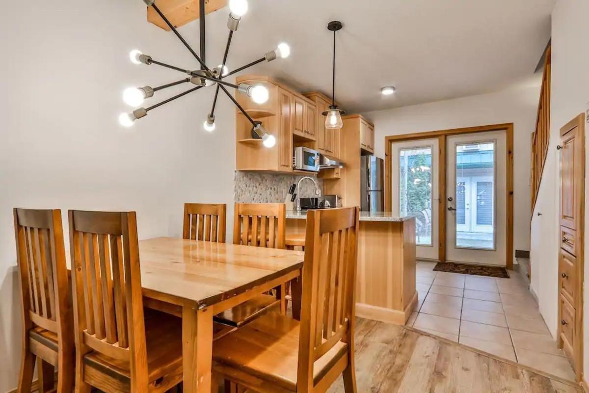 فيلا Banff Gate Vacation Townhouse كانمور المظهر الخارجي الصورة
